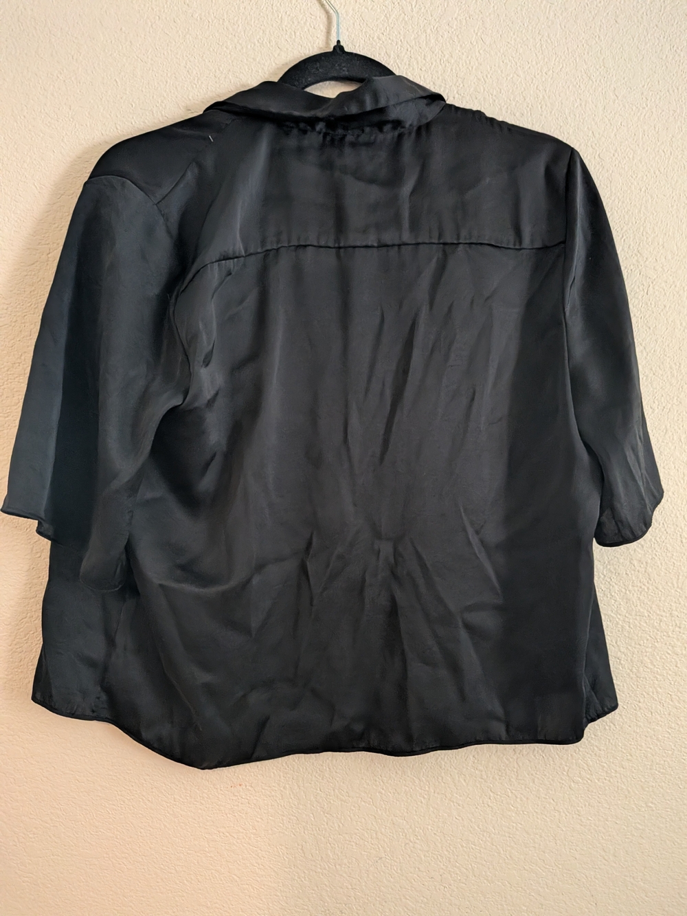 Wilfred Black Satin Short-Sleeve Button-Down Top